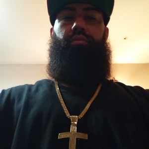 Meet your Posher, Dennis